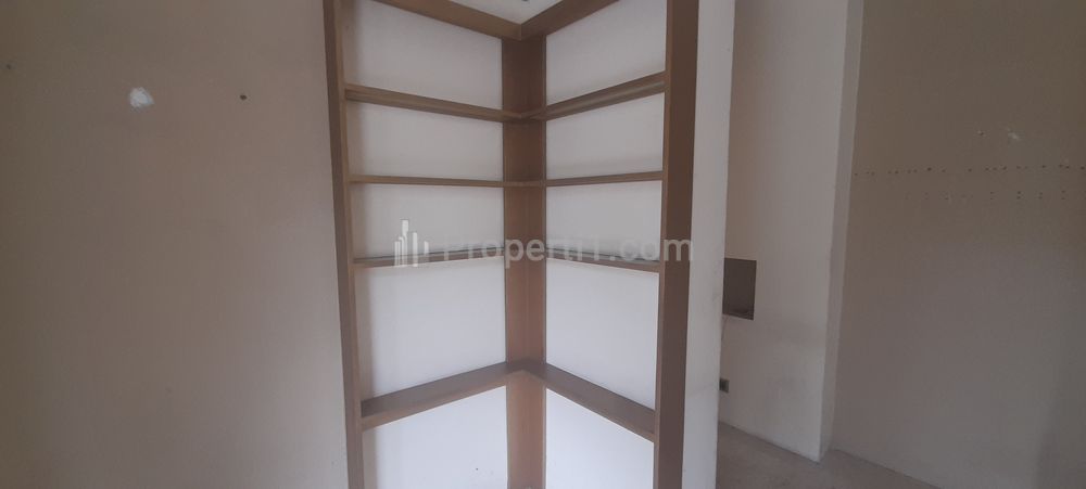 Sewa Murah Tempat Usaha Zona Komersil, Jalan Ramai dan Sudah Banyak Kuliner Klinik Kantor, Dekat Sinabung, Senayan, Kebayoran Baru, Jakarta Selatan