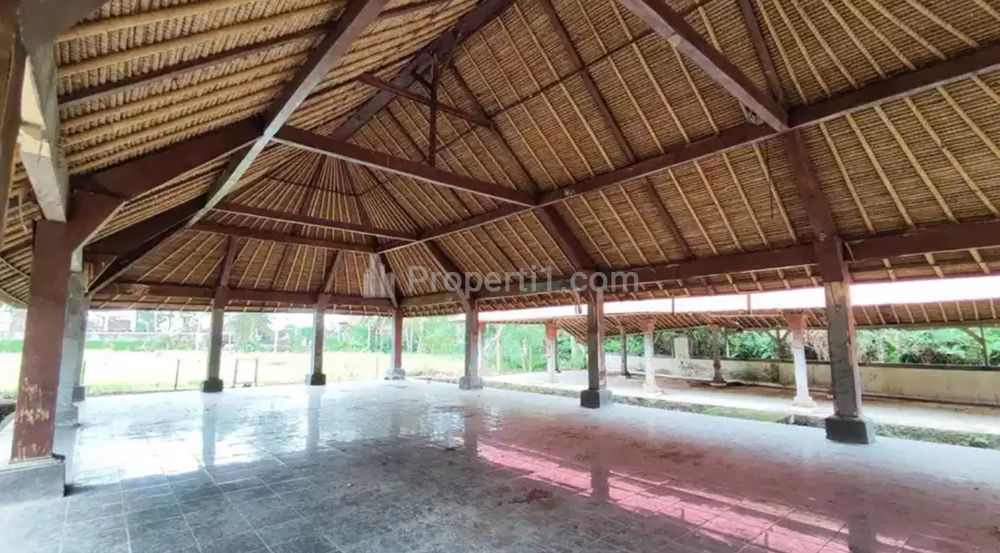 Jual Tanah Bangunan Ex Restoran Strategis di Ubud Gianyar Bali