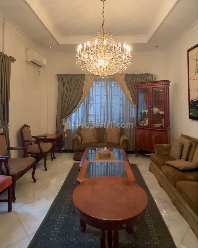 Dijual Rumah Bagus Siap Huni di Jl. Wijaya, Kebayoran Baru, Jakarta Selatan