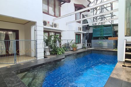 Sewa Rumah Murah Siap Huni Area Ampera, Ada Kolam Renang, Dekat Kemang, Simatupang, Pejaten, Buncit, Cilandak, Pasar Minggu, Jakarta Selatan