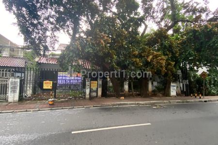 Dijual Tanah + Rumah Tua di Taman Gandaria 480 m2 Hitung Tanah, Jakarta Selatan