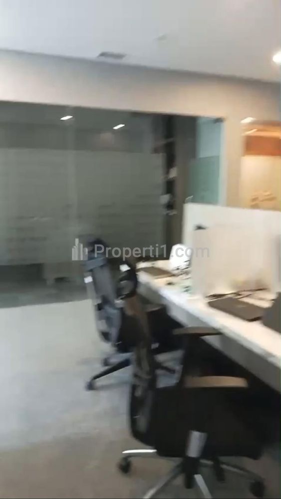 Sewa Ruang Kantor/ Office Space District 8 Treasury Tower, SCBD Jakarta Selatan - Luas 172sqm
