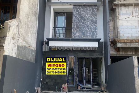 Jual Rumah di Rungkut Asri Barat, Surabaya Timur, Dekat MERR Kali Rungkut Panjang Jiwo Rungkut Industri