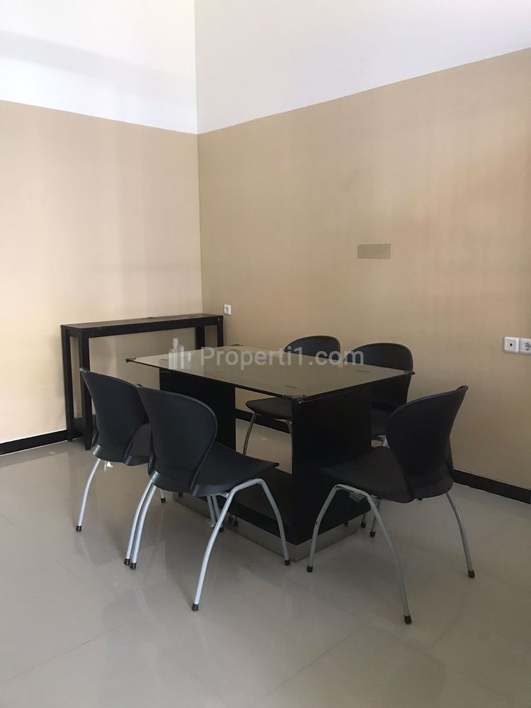 Dijual Rumah Sukolilo Dian Surabaya Timur Lokasi Dekat Pakuwon City Mall