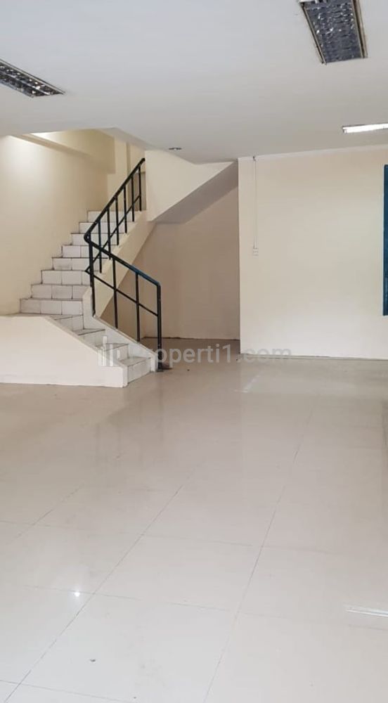 Disewakan Ruko di Rawa Barat, Kebayoran Baru, Jakarta Selatan
