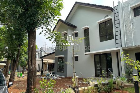 Dijual Rumah Casa Jardin 12x15 Hoek Best Location Jarang Ada di Jakarta Barat