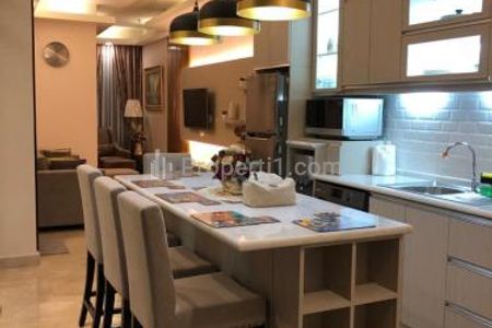 Sewa Apartemen Sudirman Suite 2+1BR Full Furnished