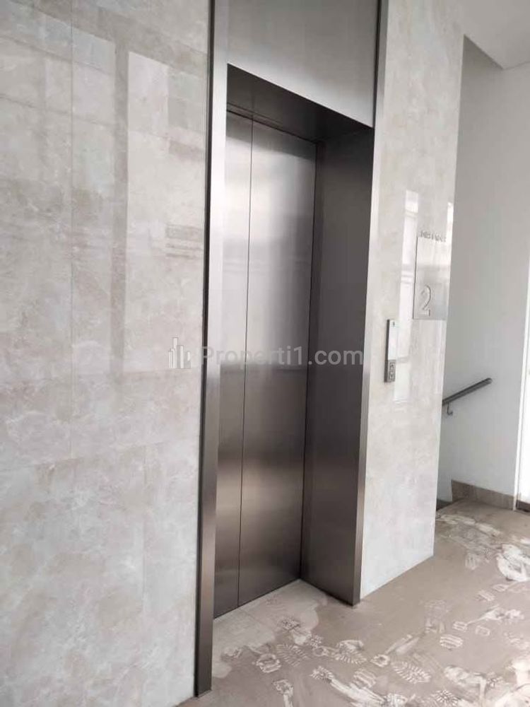 Dijual Ruko 4 Lantai Lokasi Super Strategis di BSD Tipe D di Tangerang