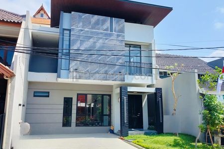 Rumah Dijual di Gayungsari Barat Surabaya Selatan Siap Huni Tropical Modern