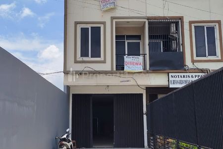 Disewakan Ruko 3 Lantai Strategis Ramai di Jalan Sultan Hasanudin Tambun Selatan Bekasi