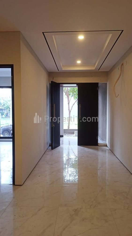 Rumah Dijual Citraland Woodland Surabaya Barat, Brand New House