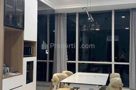 Sewa Apartemen The Peak Sudirman 2+1 BR 159m2 Private Lift Furnished Bagus