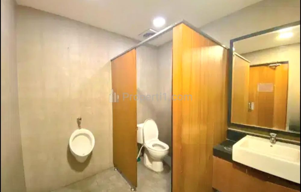 Sewa Tempat Usaha Ex Resto Pinggir Jalan Strategis Dekat Senopati, Gunawarman, Suryo di Kebayoran Baru, Jakarta Selatan