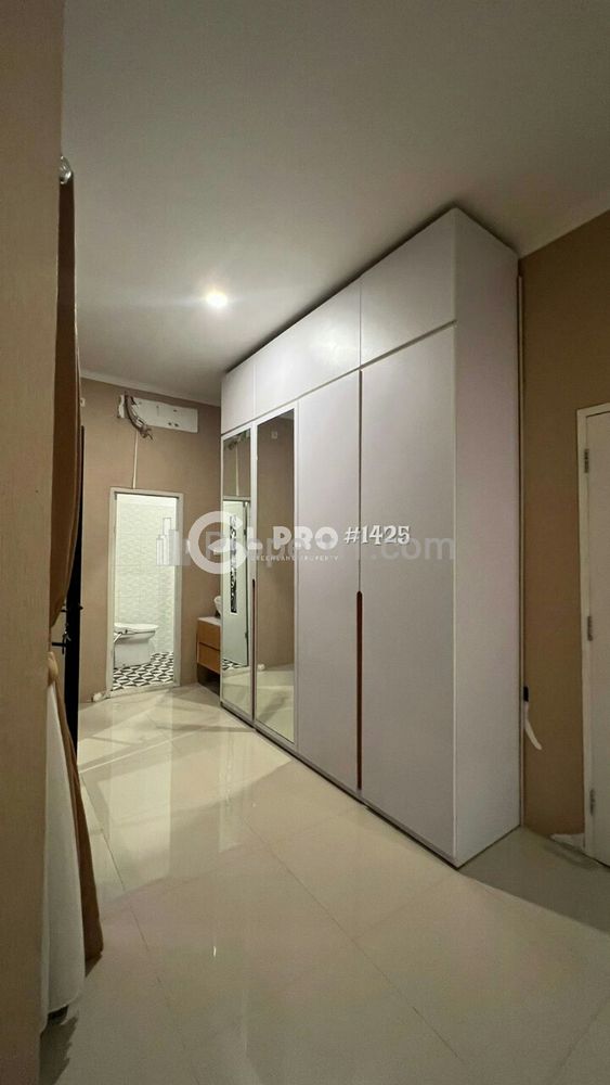 Dijual Rumah 2 Lantai di Perumahan Sentul Bogor Jawa Barat