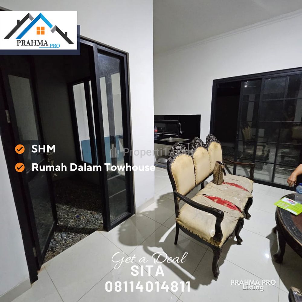 Dijual Rumah Townhouse Lokasi Strategis Turun Harga di Pasar Rebo Jakarta Timur