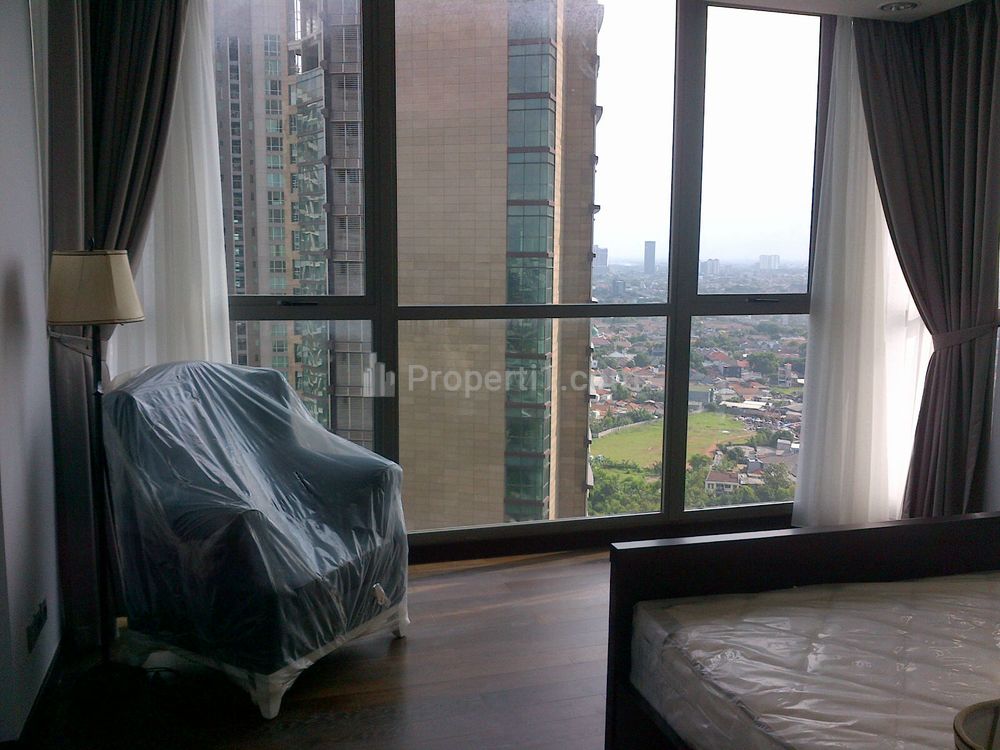 Dijual Unit 3BR Apartemen Kemang Village Residence Tower Bloomington