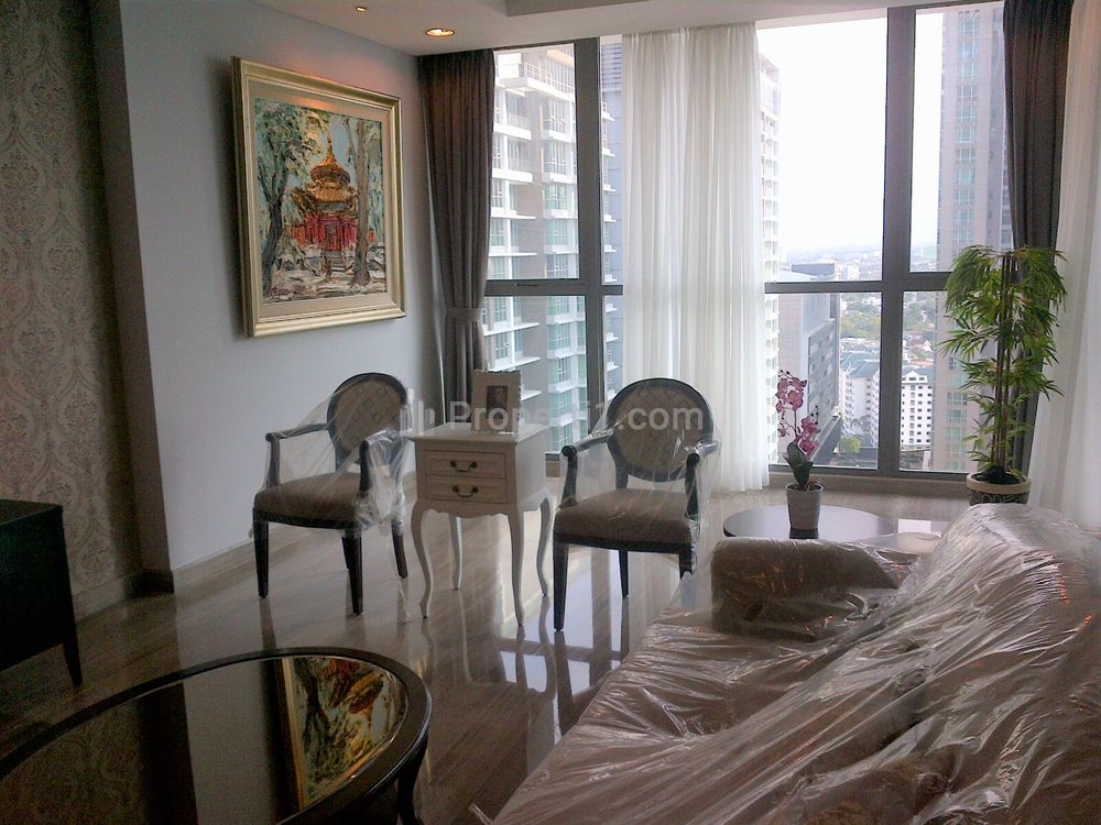 Dijual Unit 3BR Apartemen Kemang Village Residence Tower Bloomington