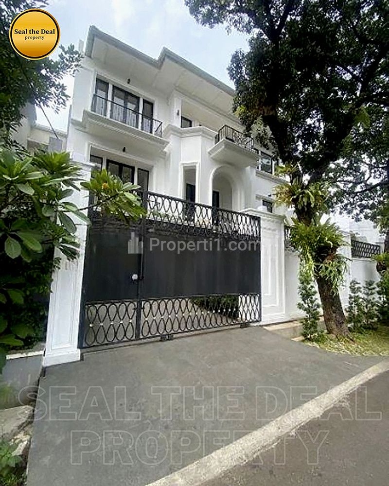 Dijual Rumah 3 Lantai di Kebayoran Baru Jakarta Selatan STD541