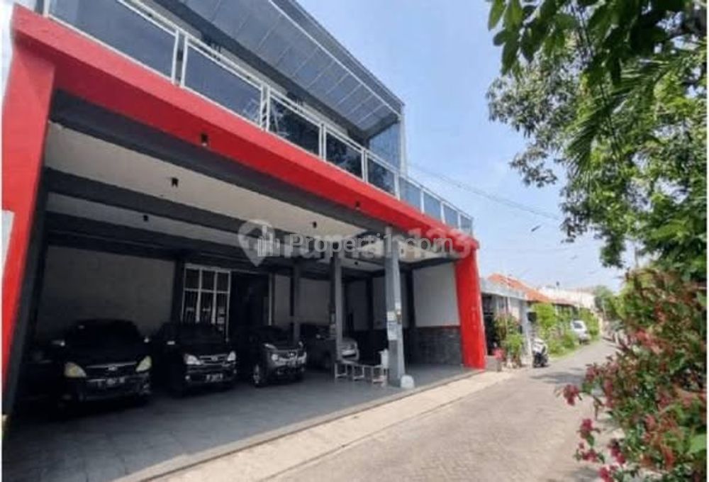Dijual Kost Aktif 3 Lantai Lokasi Gresik Jawa Timur Dekat RS Semen Gresik