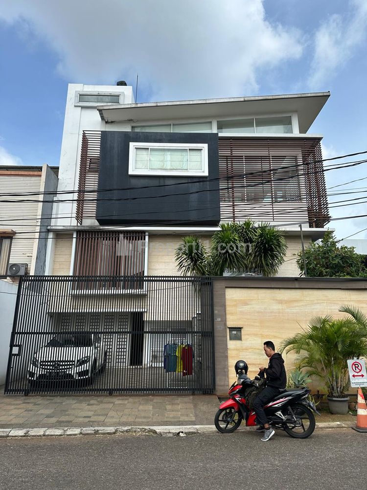 Dijual Rumah di Citra Garden 2, Pegadungan, Kalideres, Jakarta Barat