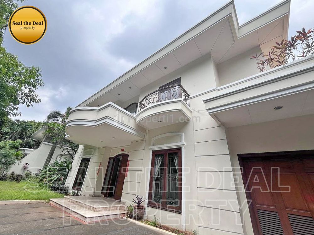 Disewakan Rumah Mewah di Pondok Indah Jakarta Selatan STD572