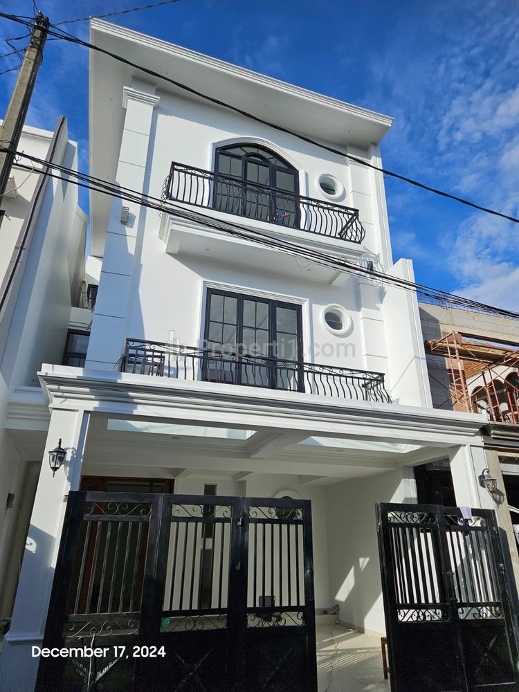 Dijual Rumah Brand New Dalam Komplek di Cinere Depok