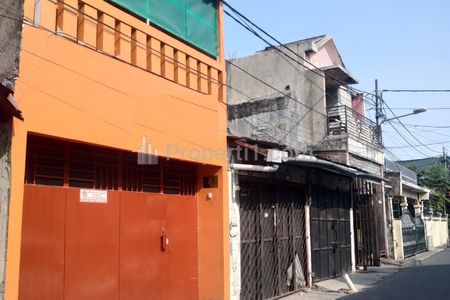 Dijual Kost Lokasi Strategis di Rawajati, Pancoran, Jakarta Selatan