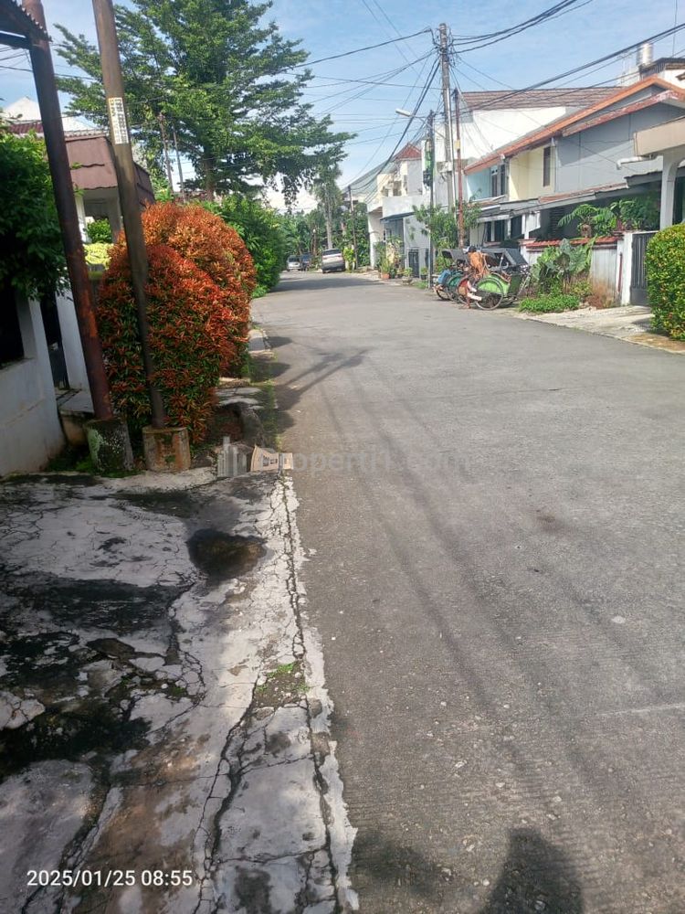 Dijual Rumah Secondary, 2 Lantai, Sangat Strategis, Nyaman dan Asri, Wilayah Beji, Depok