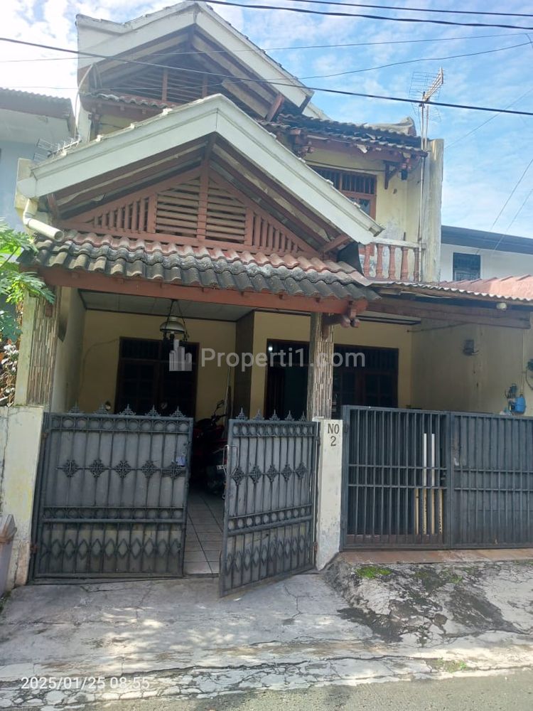 Dijual Rumah Secondary, 2 Lantai, Sangat Strategis, Nyaman dan Asri, Wilayah Beji, Depok