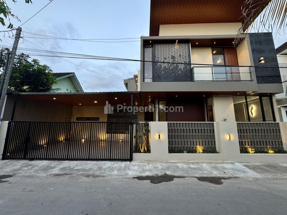 Dijual Rumah Baru Mewah Modern Full Furnish di Purwomartani Yogyakarta