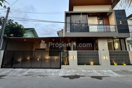 Dijual Rumah Baru Mewah Modern Full Furnish di Purwomartani Yogyakarta