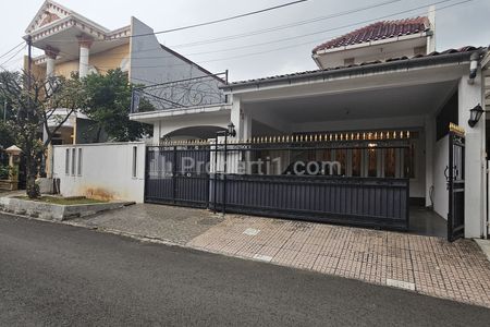 Dijual Rumah Komplek Cantik Mewah di Tanjung Barat, Jagakarsa, Jakarta Selatan