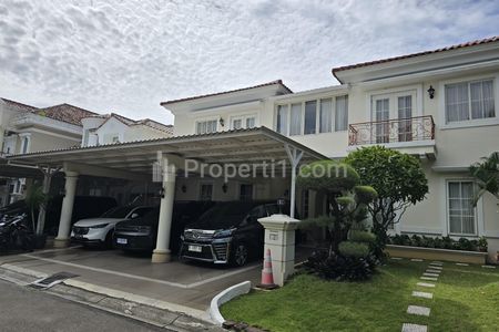 Dijual Rumah Mewah Strategis di Taman Beverly Golf Karawaci Tangerang