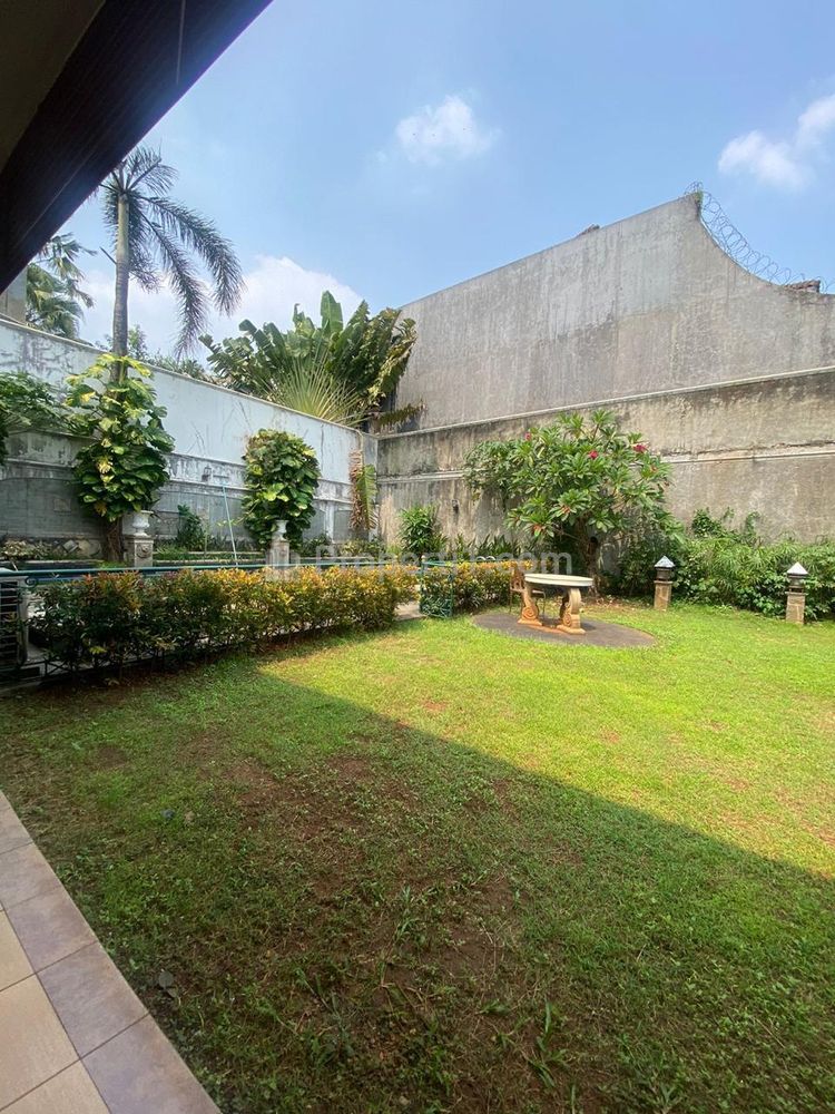 Jual Rumah Lama Nego di Kemang Dalam Luas Tanah 797 m2, Akses Jalan Lebar, Pasar Minggu, Jakarta Selatan