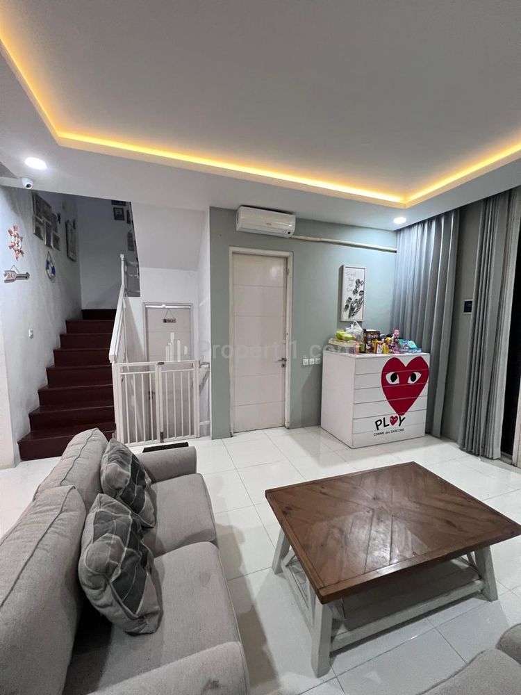 Dijual Rumah Permata Jingga Suhat Malang, 2 Lantai, One Gate