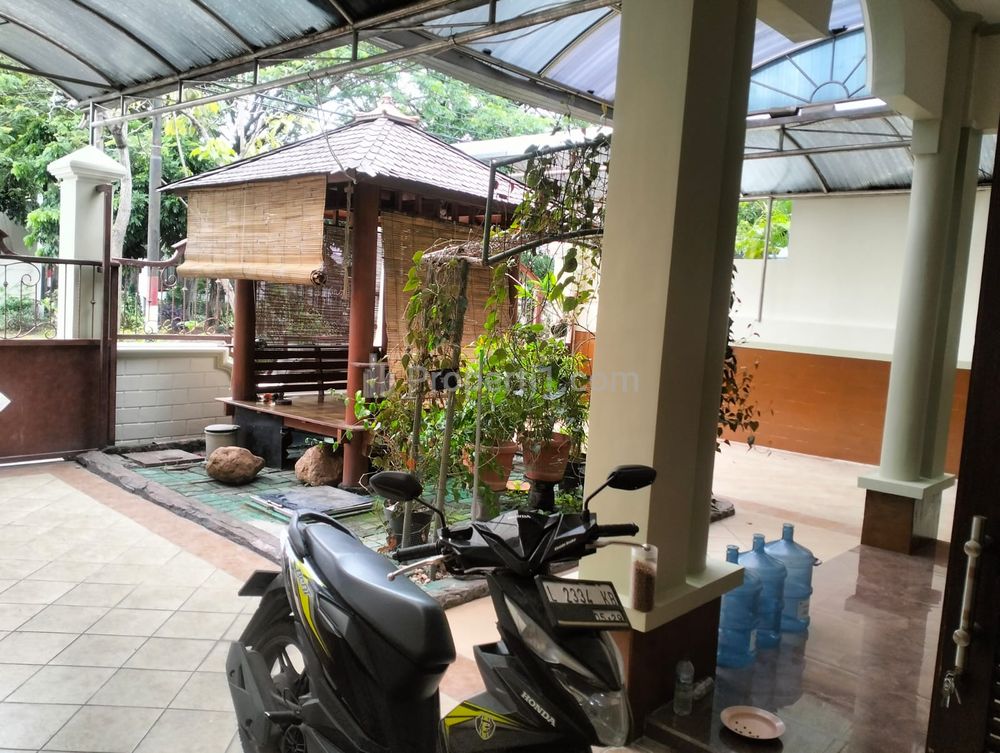 Jual Rumah Mewah Siap Huni Daerah Boulevard Surabaya dengan Fasilitas Lengkap