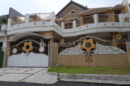 Rumah Dijual di Villa Bukit Indah Pakuwon Indah Surabaya Barat Siap Huni