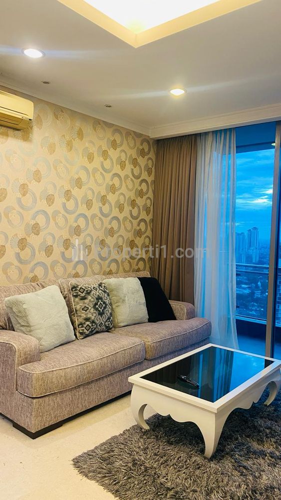 Dijual Apartemen Residence 8 Senopati - 2 BR Furnished