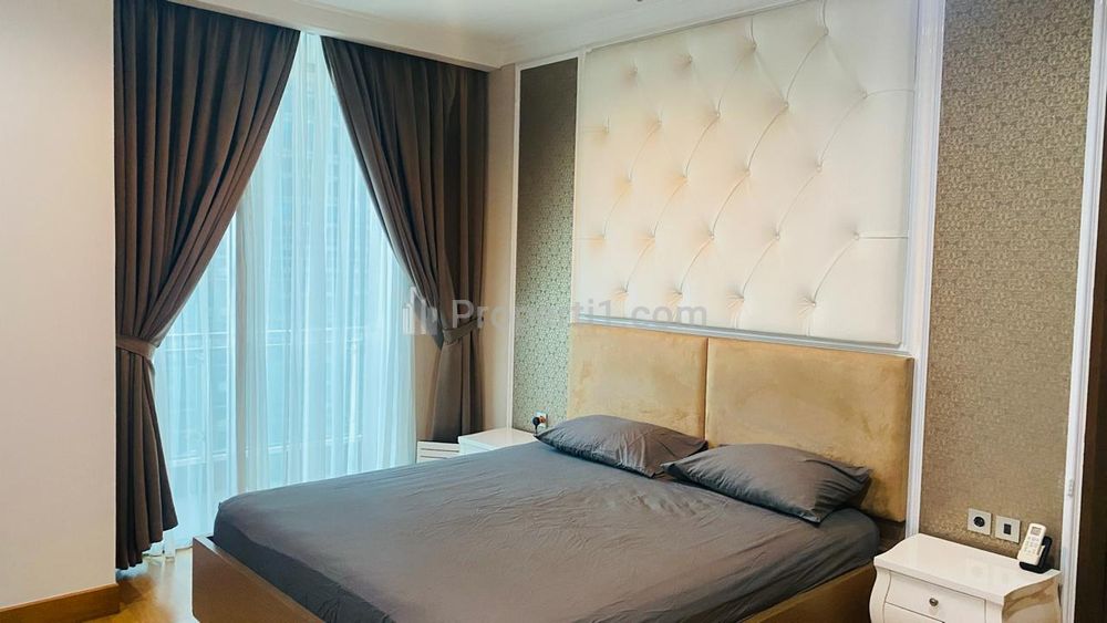 Dijual Apartemen Residence 8 Senopati - 2 BR Furnished