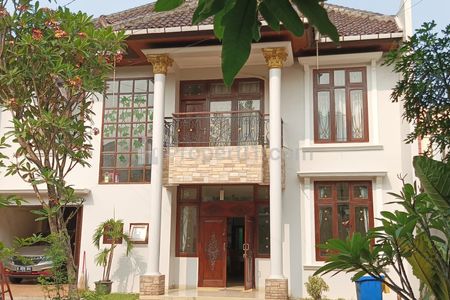 Dijual Rumah Cluster 4 Unit  Halaman Luas di Cilandak - Dapsus Jakarta Selatan