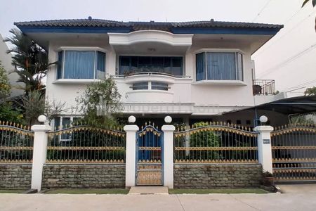 Dijual Rumah Mewah, Secondary, Syrategis, Nyaman, Aman dan Asri, dalam Perumahan Bintaro, Wilayah Tangerang Selatan