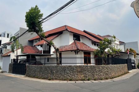 Sewa Rumah Besar Dua Lantai Siap Huni di Pejaten Barat, Dekat Mampang, Buncit, Kalibata, Simatupang, Pasar Minggu, Jakarta Selatan