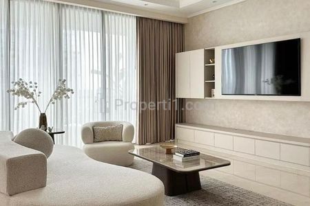 Disewakan Apartemen Unit 3 Bedroom 228 m2 Fully Furnished di District 8