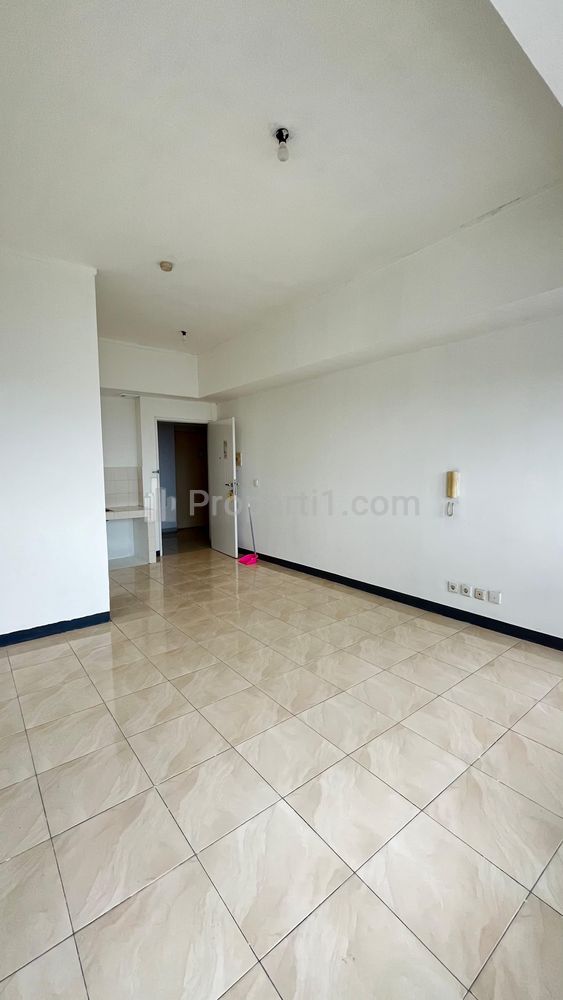Disewakan Murah Apartemen Seasons City Type Studio di Grogol Jakarta Barat, Ada AC