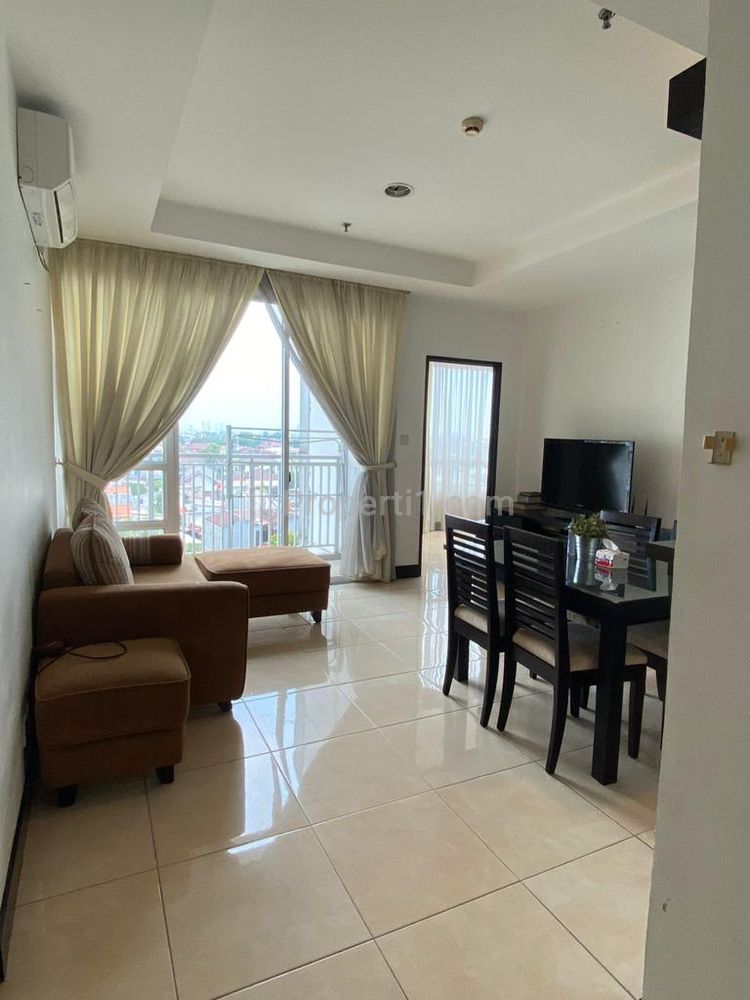 Jual Apartemen 3+1 Bedrooms Semi Furnish di Essence Darmawangsa, Kebayoran Jakarta Selatan