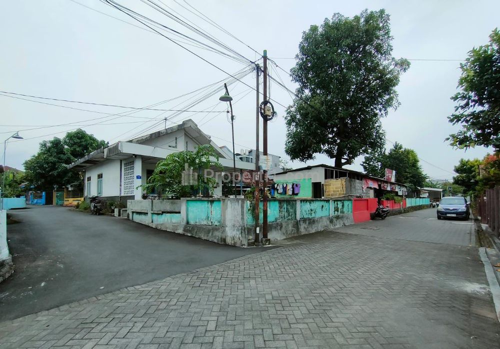Dijual Tanah Strategis Bonus Bangunan di Karangwuni Jl. Kaliurang Km. 4 Yogyakarta Dekat UGM, UNY