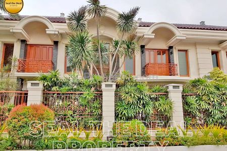 Disewakan Rumah di Pondok Indah Jakarta Selatan STD577