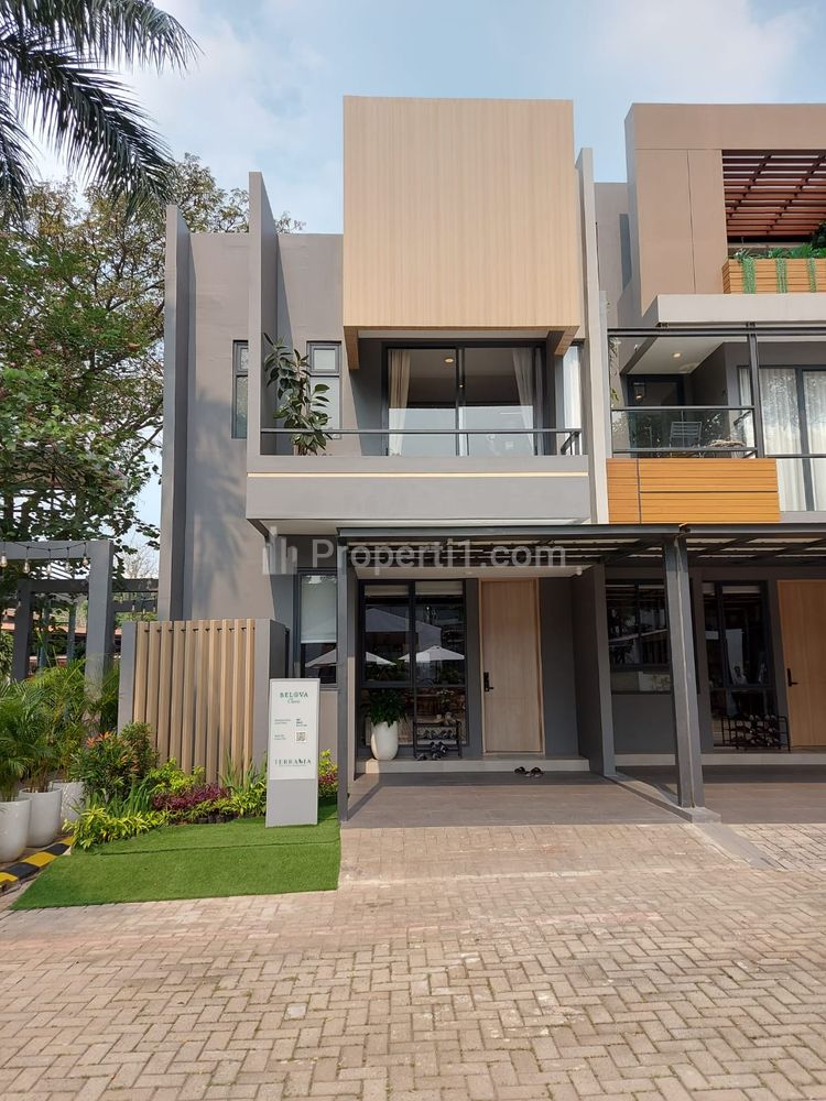 Dijual Rumah Cantik Dekat Akses Exit Tol di BSD City