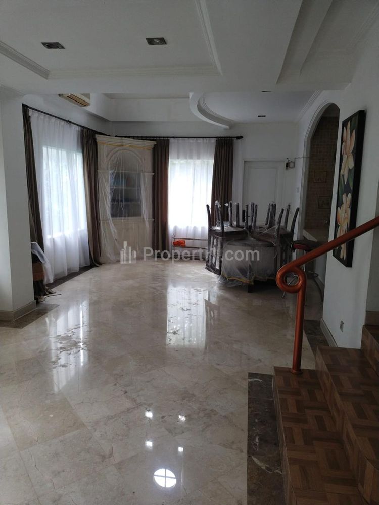 Dijual Rumah Cluster Cantik Strategis di Cireundeu, Ciputat Timur, Tangerang Selatan, Banten