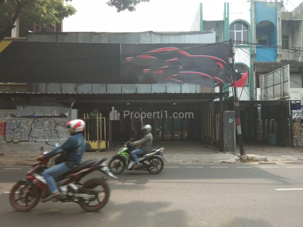 Dijual Ruko Usaha Luas 370m2 SHM, Lokasi Strategis di Kebayoran Lama Jakarta Selatan